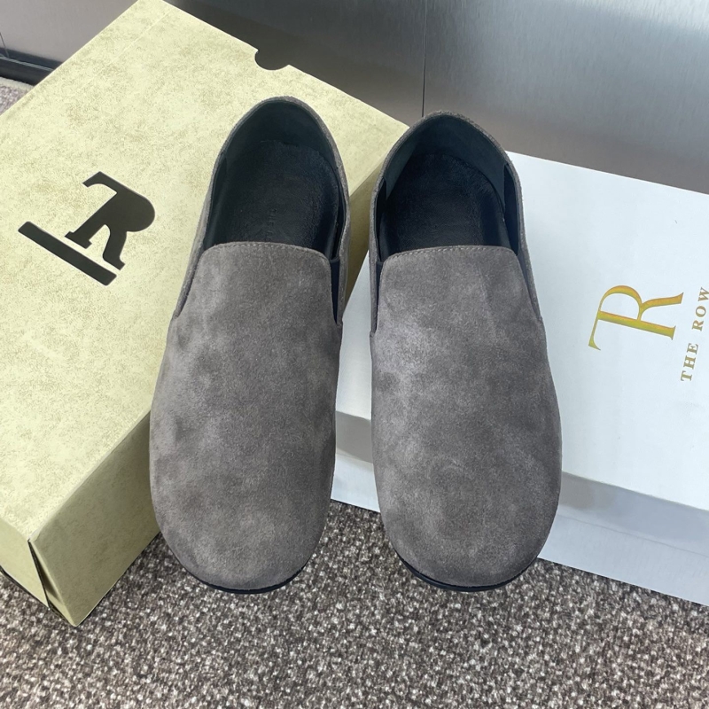 Other flat shoes